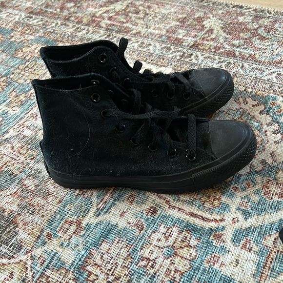 Black Converse Sneakers - Picture 1 of 1